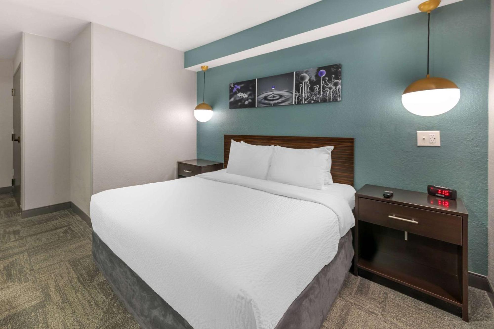 Gasthof Sleep Miami Airport 2*