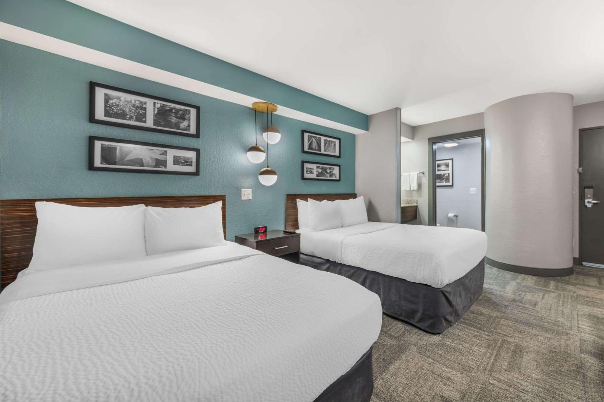 Sleep Miami Airport Gasthof 2*