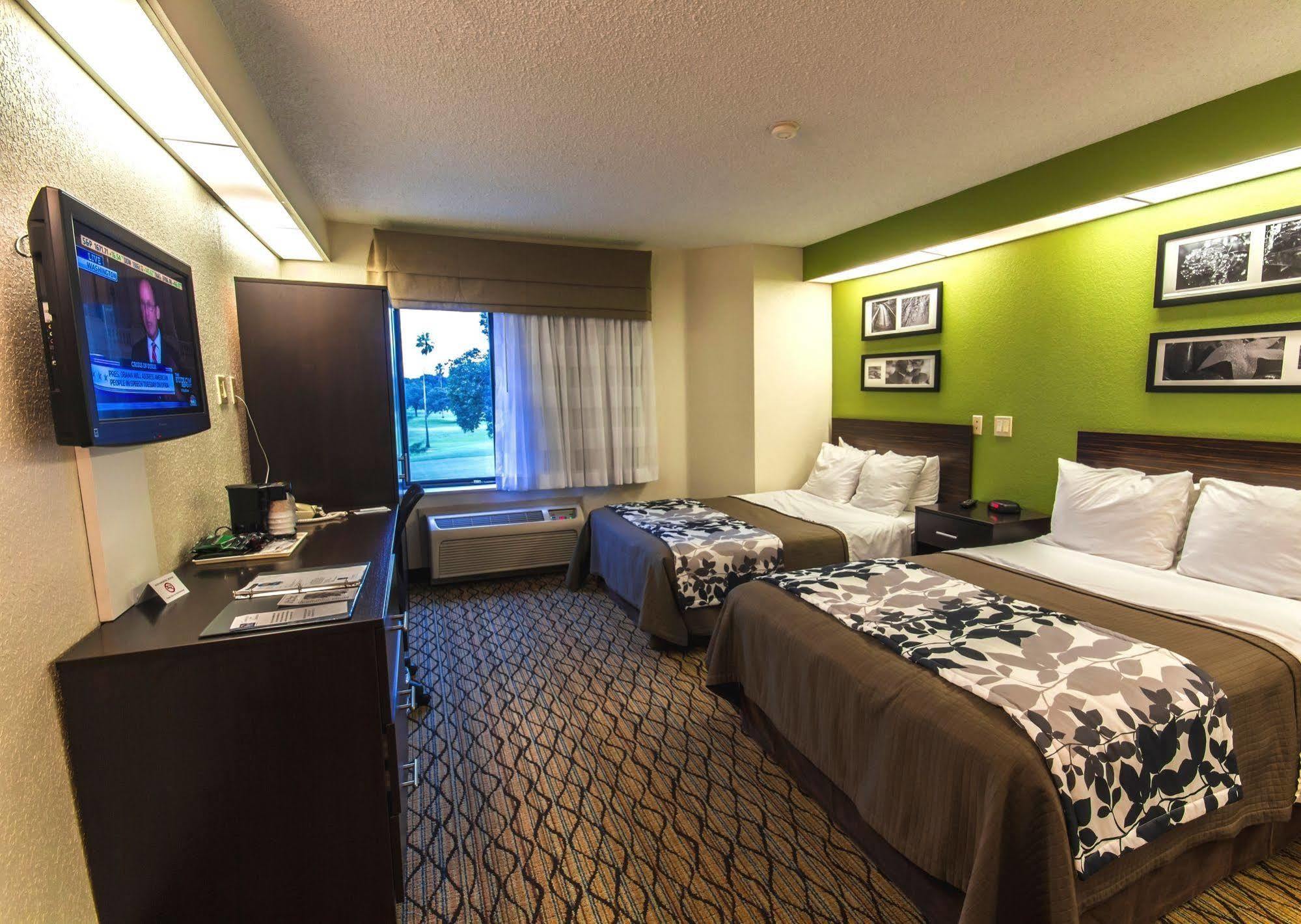 Gasthof Sleep Miami Airport 2*